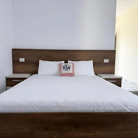 Casa Lebada ゲストハウス ジュリロヴカ